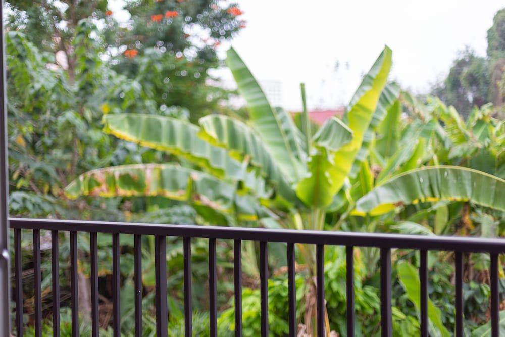 Studio 365 Serviced Apartments Chiang Mai Extérieur photo