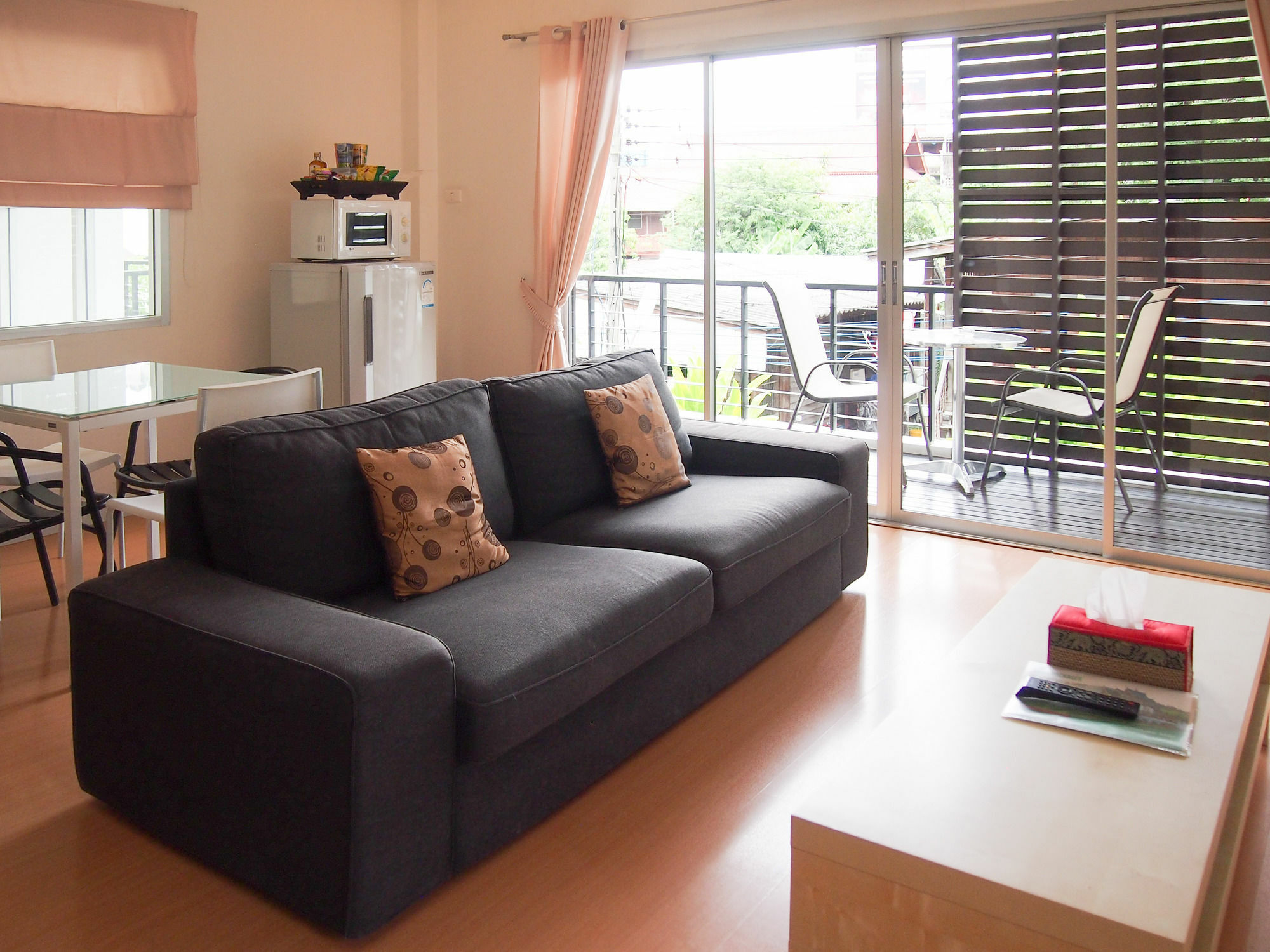 Studio 365 Serviced Apartments Chiang Mai Extérieur photo